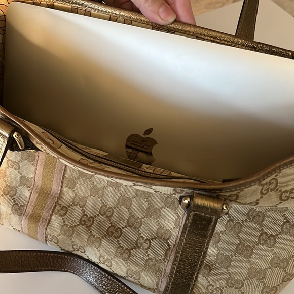 GUCCI JOLICOEUR Authentic Sherry Tote Bag with GUCCI Ball Charm keychain - Picture 15 of 16